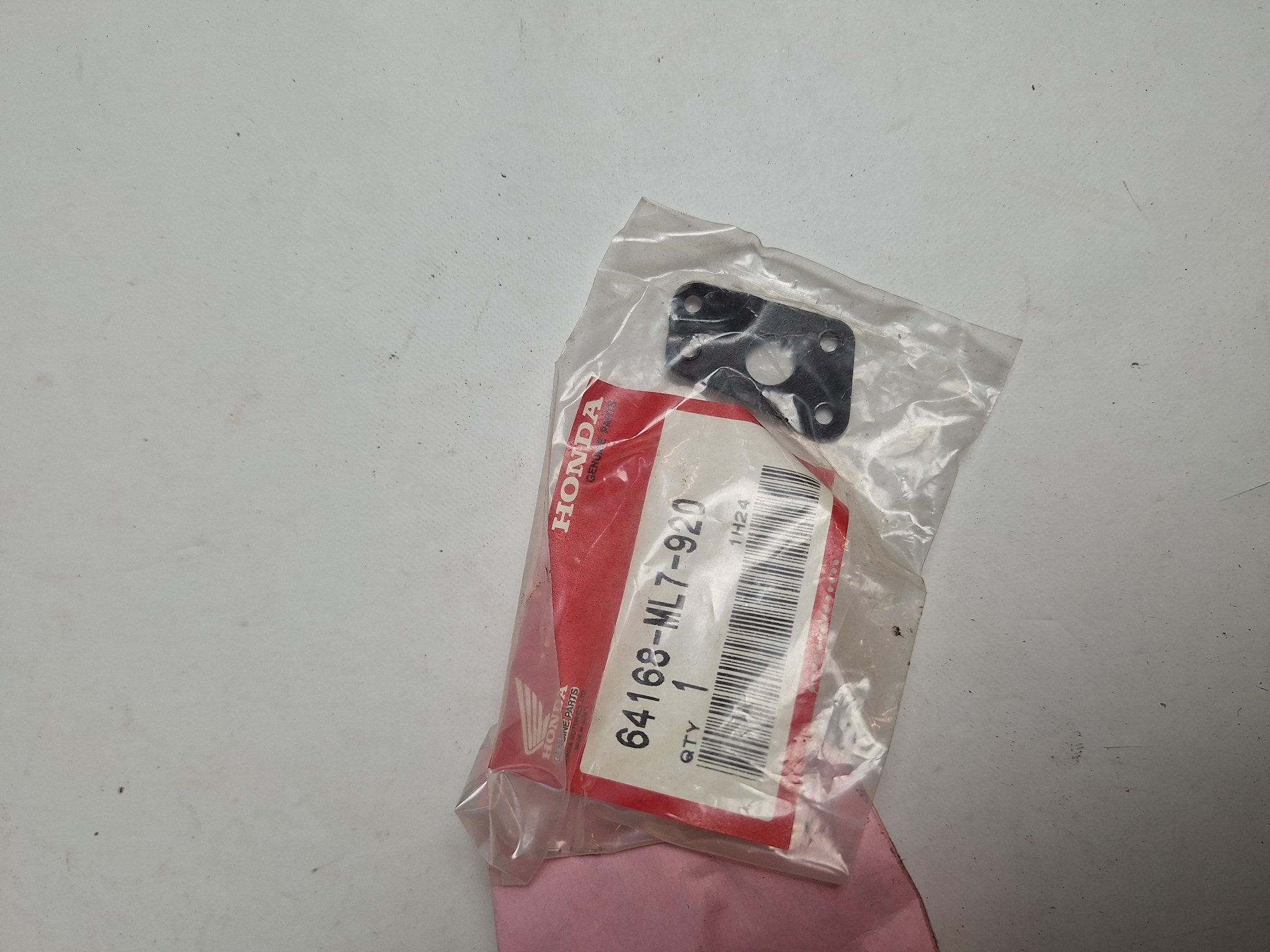 Picture of PLATE,L.STOPPER  64168-ML7-920